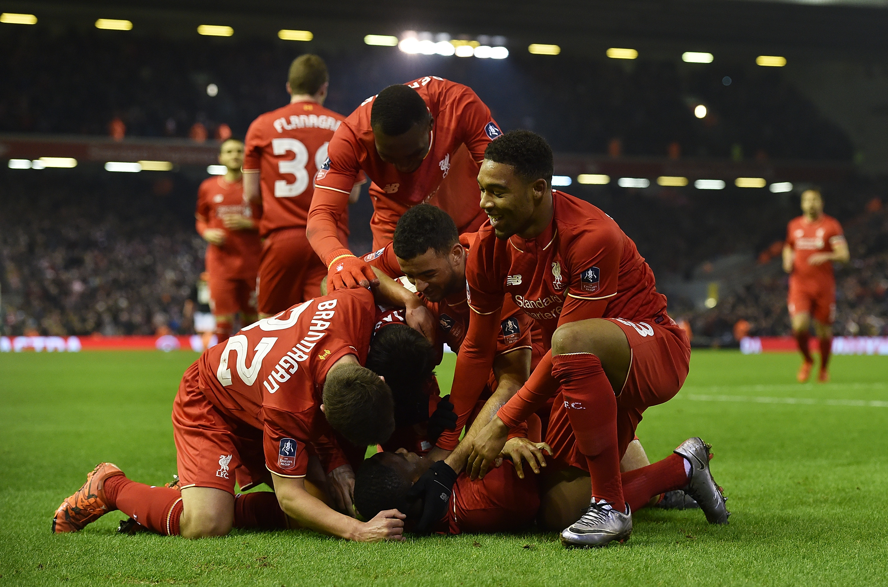 意甲前瞻：克雷莫纳老将瓦尔迪仍有余热，莱切客场战力尚可（意甲前瞻：克雷莫纳宿将瓦尔迪宝刀未老，莱切客场竞争力不俗）