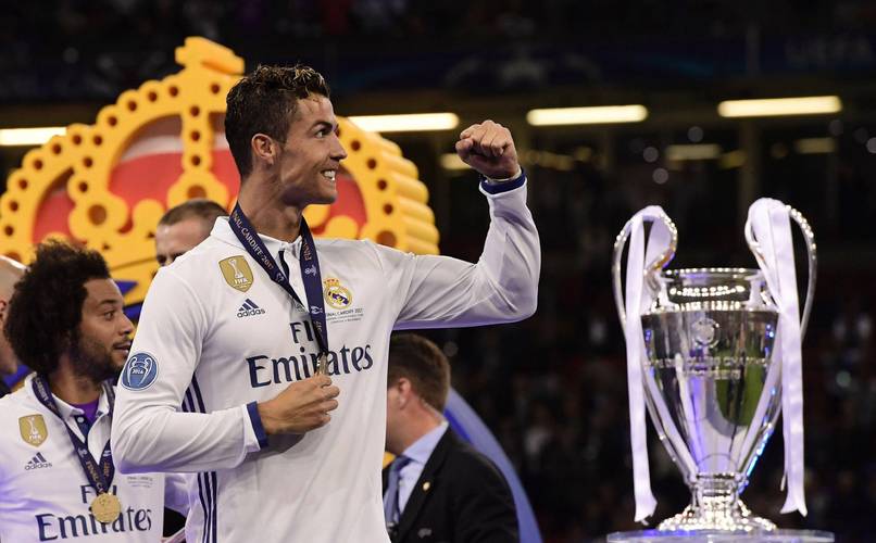 美媒：由于库里缺阵，76人主场最低门票降至8美元（美媒：因库里缺席，76人主场最低票价仅8美元）