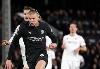 意乙巴里队客场0-5惨败，在返程航班上球迷与球员发生冲突（意乙巴里客场0-5惨败 返程航班上球迷与球员爆发冲突）