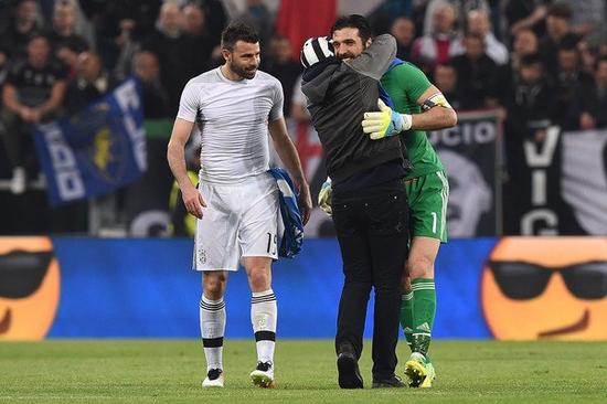 尴尬！南定绿钢9-0狂胜东方，仍因1粒总进球劣势小组出局（无奈！南定绿钢9-0大胜东方，仍以总进球少1球无缘小组出线）