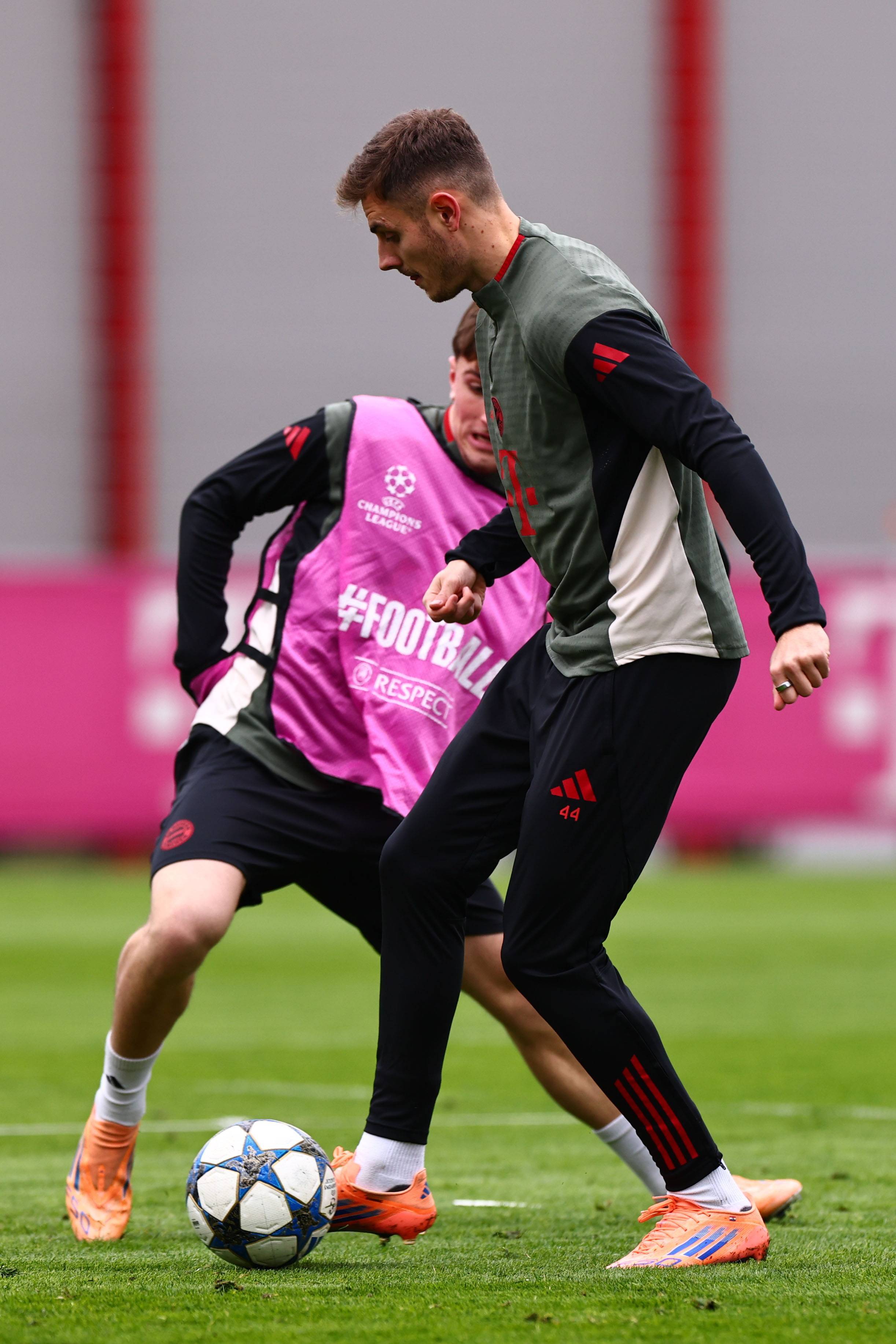 德转统计世界杯出场数前20：梅西第1，C罗第5，莫德里奇第15（德转公布世界杯出场榜TOP20：梅西居首，C罗第5，莫德里奇第15）