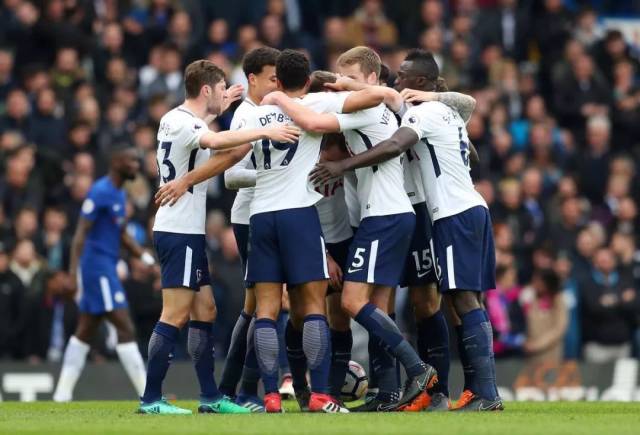 塞尔：巴列卡诺主场在欧协联时缩小尺寸，但对皇马时并未恢复（塞尔电台：巴列卡诺为欧协联缩小主场场地，对阵皇马未恢复原尺寸）